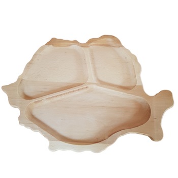 Platou rustic mare din lemn pentru servit in forma hartii Romaniei, 3 compartimente Platou rustic mare din lemn pentru servit in forma hartii Romaniei, 3 compartimente