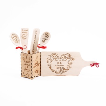 Set de bucatarie personalizat pentru parinti, gravat cu mesaj  Set de bucatarie personalizat pentru parinti, gravat cu mesaj