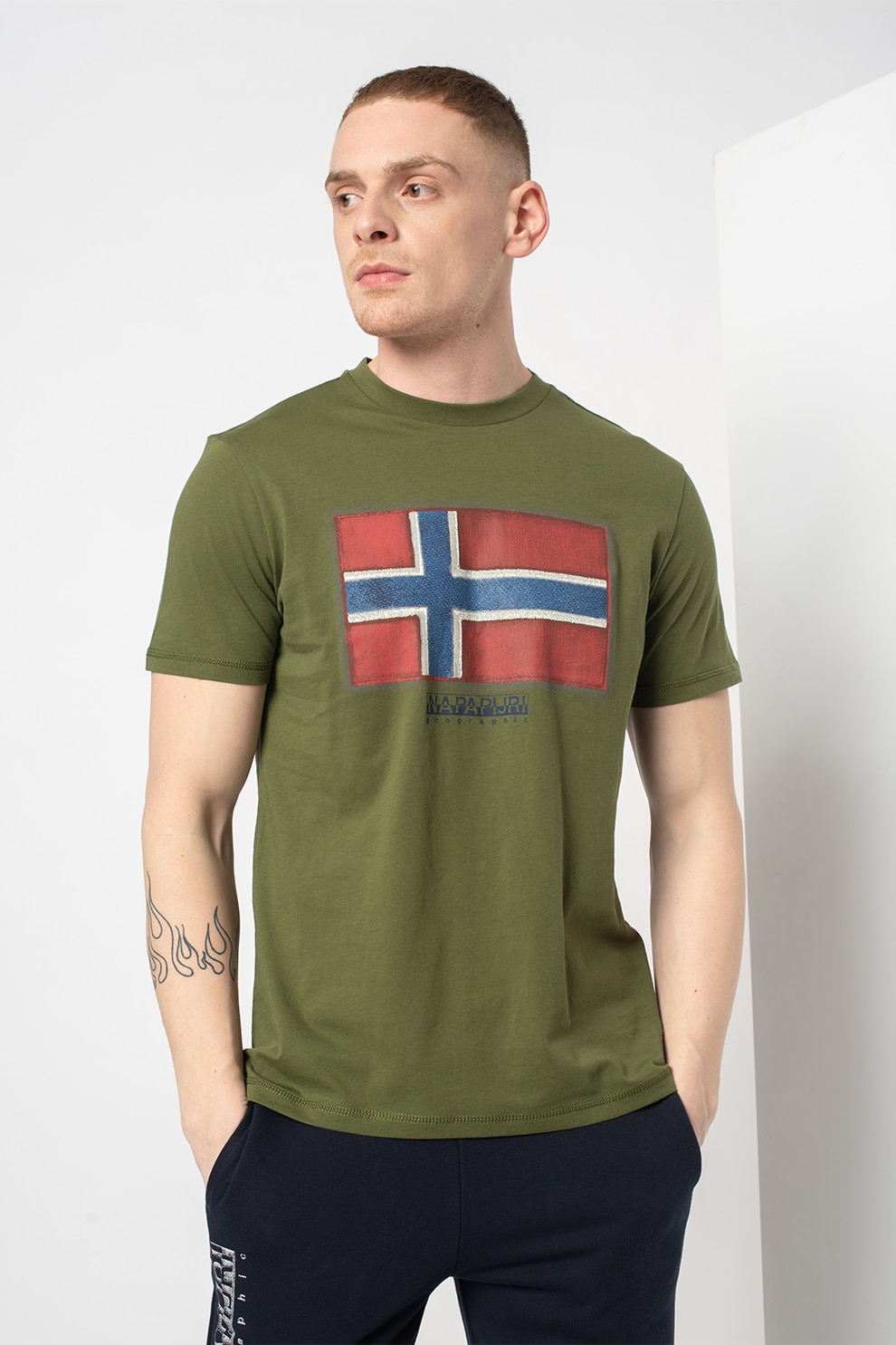 Napapijri, Tricou cu decolteu la baza gatului si logo Sirol, Verde militar/Rosu/Albastru inchis