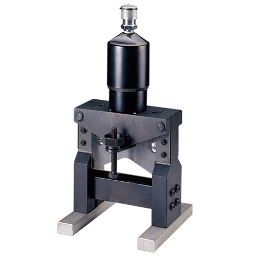 Dispozitiv de taiat bare metalice cu presiunea maxima de 700 bari marca Kudos