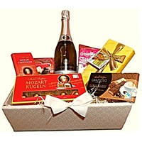 cos cadou bucuria primaverii cu sampanie praline si ciocolata 7 buc 3000 g imagen 57_0_
0