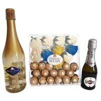 pachet cadou pentru ea include spumant cu aur blue nun gold 24k 075l spumant asti martini dolce 02l cutie acrilica ferrero rocher cu praline si trandafiri de sapun imagen 15_0_
0