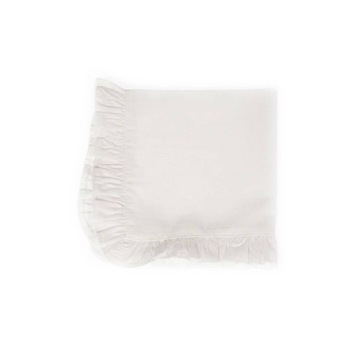 Batista botez, alba cu volanase Batista botez, alba cu volanase