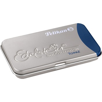 Caseta metalica Edelstein cu patroane, dimensiune 8,1 x 4,9 x 0,9 cm, set 6 patroane, culoare albastru topaz Caseta metalica Edelstein cu patroane, dimensiune 8,1 x 4,9 x 0,9 cm, set 6 patroane, culoare albastru topaz