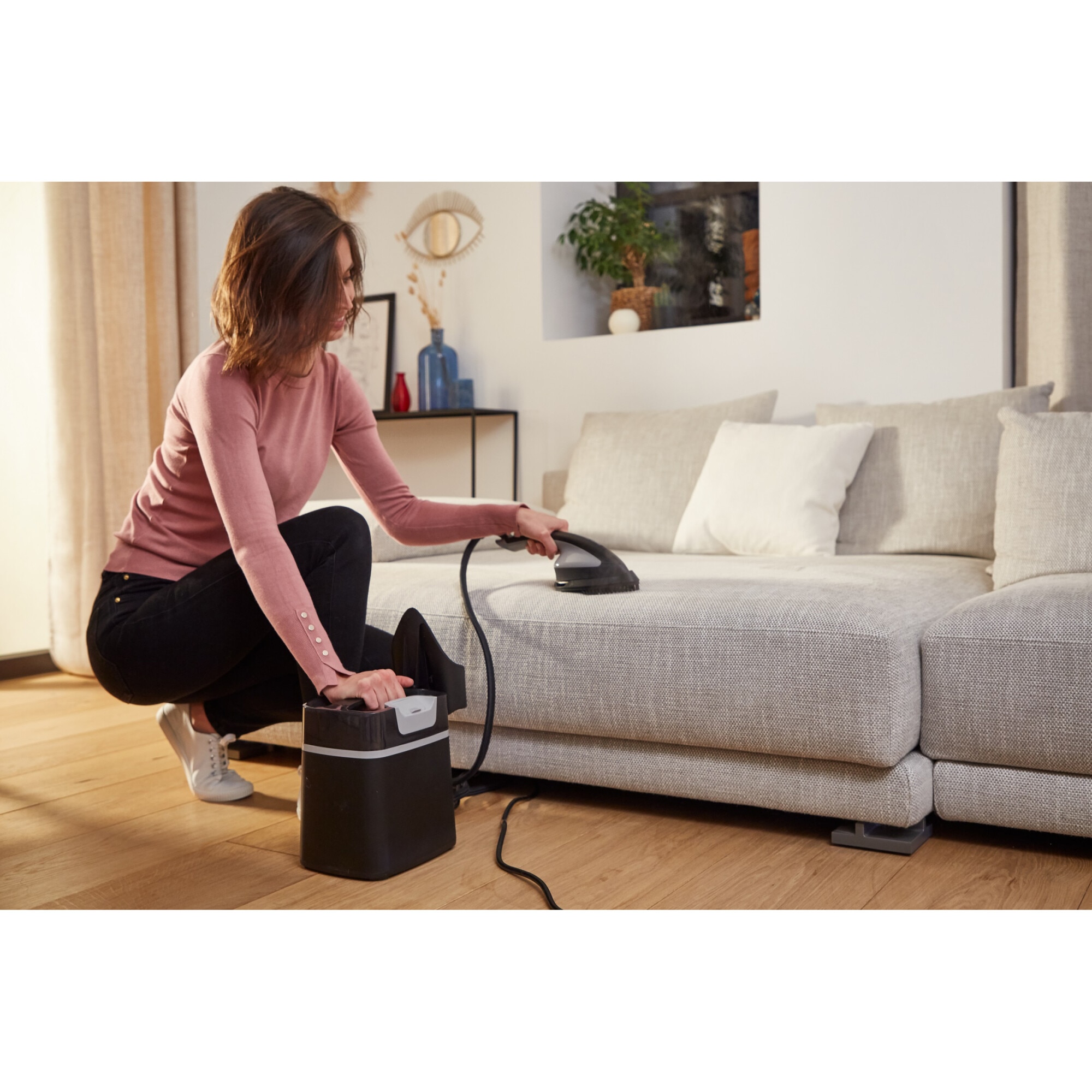 RESIGILAT: Aparat de calcat vertical cu abur de inalta presiune Tefal Ixeo+ All-in-One QT1510E0, 2980 W, jet abur 90 g/ min, 5 bar, 1 l, autonomie 40 min, negru