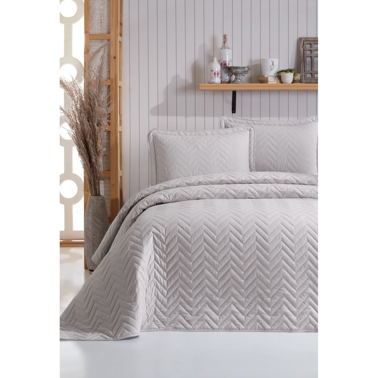 Cuvertura matlasata + 2 fete perna bumbac 100%, 3 piese, Pucioasa, Ibiza V4