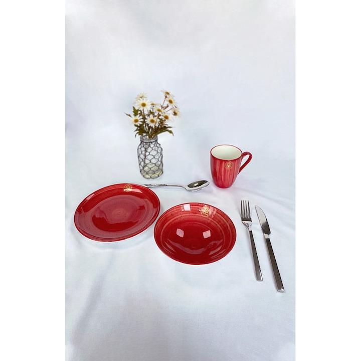 Piros tányér