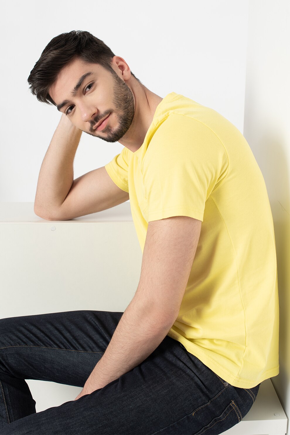 United Colors of Benetton, Tricou cu decolteu la baza gatului si buzunar aplicat pe piept, Galben pai