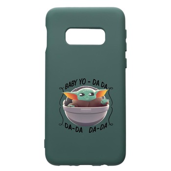 Husa Premium Silicon Compatibila Cu Samsung Galaxy S10e, Star Wars Baby Yoda, cu interiorul din material textil, protectie camera, Forest Green, PFG399 Husa Premium Silicon Compatibila Cu Samsung Galaxy S10e, Star Wars Baby Yoda, cu interiorul din material textil, protectie camera, Forest Green, PFG399