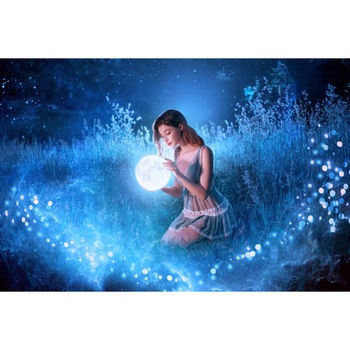 Tablou canvas - Portret femeia si luna, 90x50 cm Tablou canvas - Portret femeia si luna, 90x50 cm