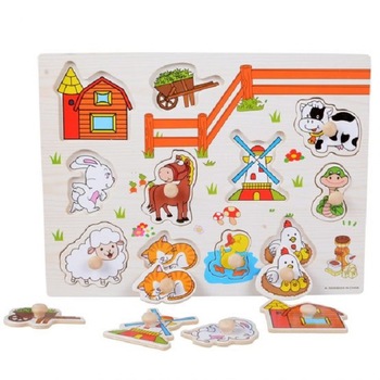 Puzzle cu animale ferma iepurasul din lemn cu maner ajutator 11 piese Puzzle cu animale ferma iepurasul din lemn cu maner ajutator 11 piese