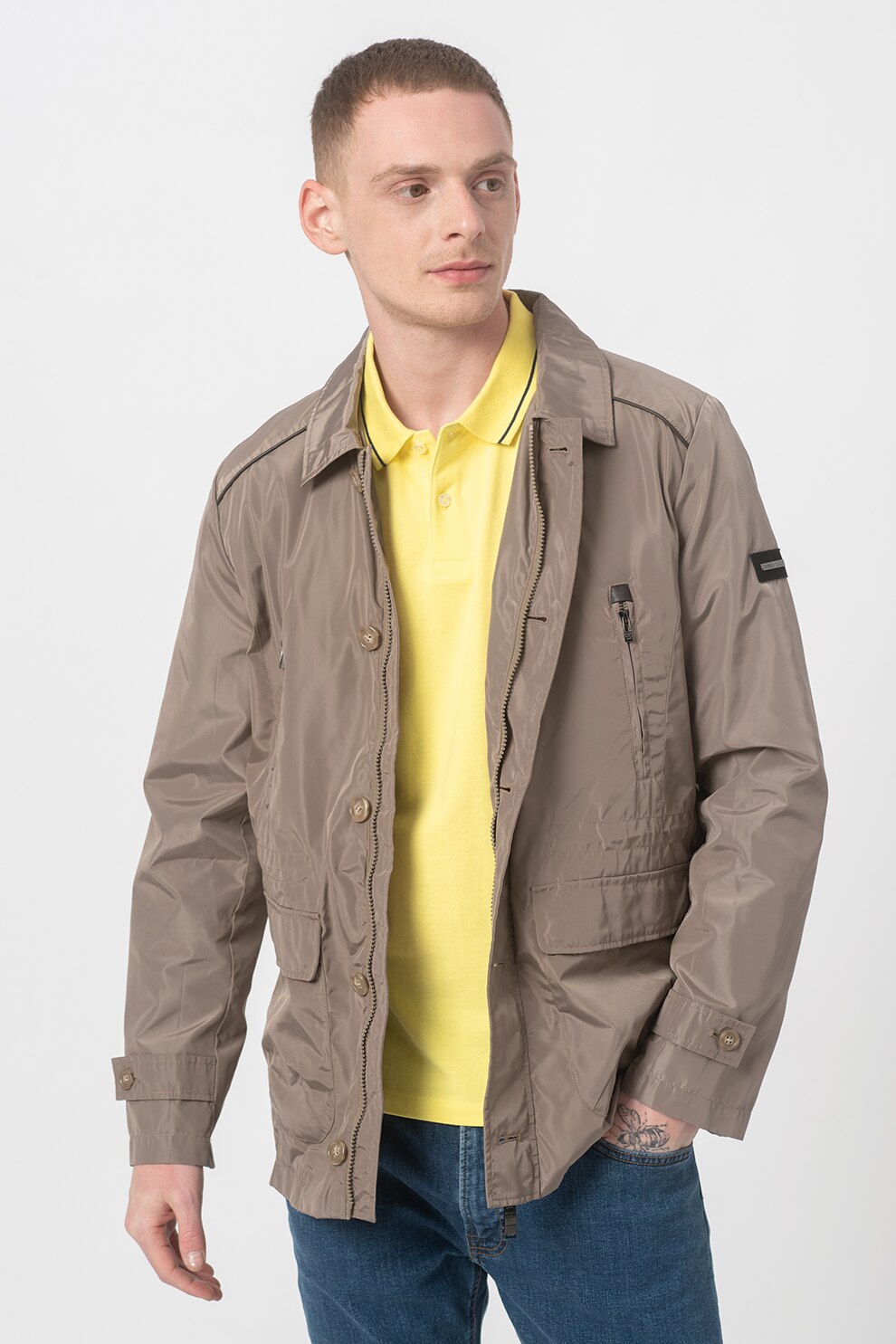 Romeo Gigli, Jacheta harrington cu buzunare multiple, Maro camel