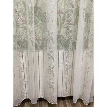 Perdea ivoire 500x245cm brodata cu ghirlanda de flori ivoire, cu rejansa by Liz Line - RD1885 Perdea ivoire 500x245cm brodata cu ghirlanda de flori ivoire, cu rejansa by Liz Line - RD1885