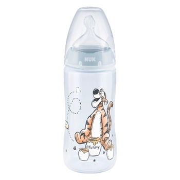 Biberon din polipropilena cu tetina din silicon 300 ml 0-6 luni Nuk First Choice+ Winnie the Pooh 741800-G, Gri Biberon din polipropilena cu tetina din silicon 300 ml 0-6 luni Nuk First Choice+ Winnie the Pooh 741800-G, Gri