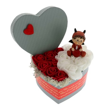 Aranjament Floral cu Trandafiri si Dracusor Aranjament Floral cu Trandafiri si Dracusor