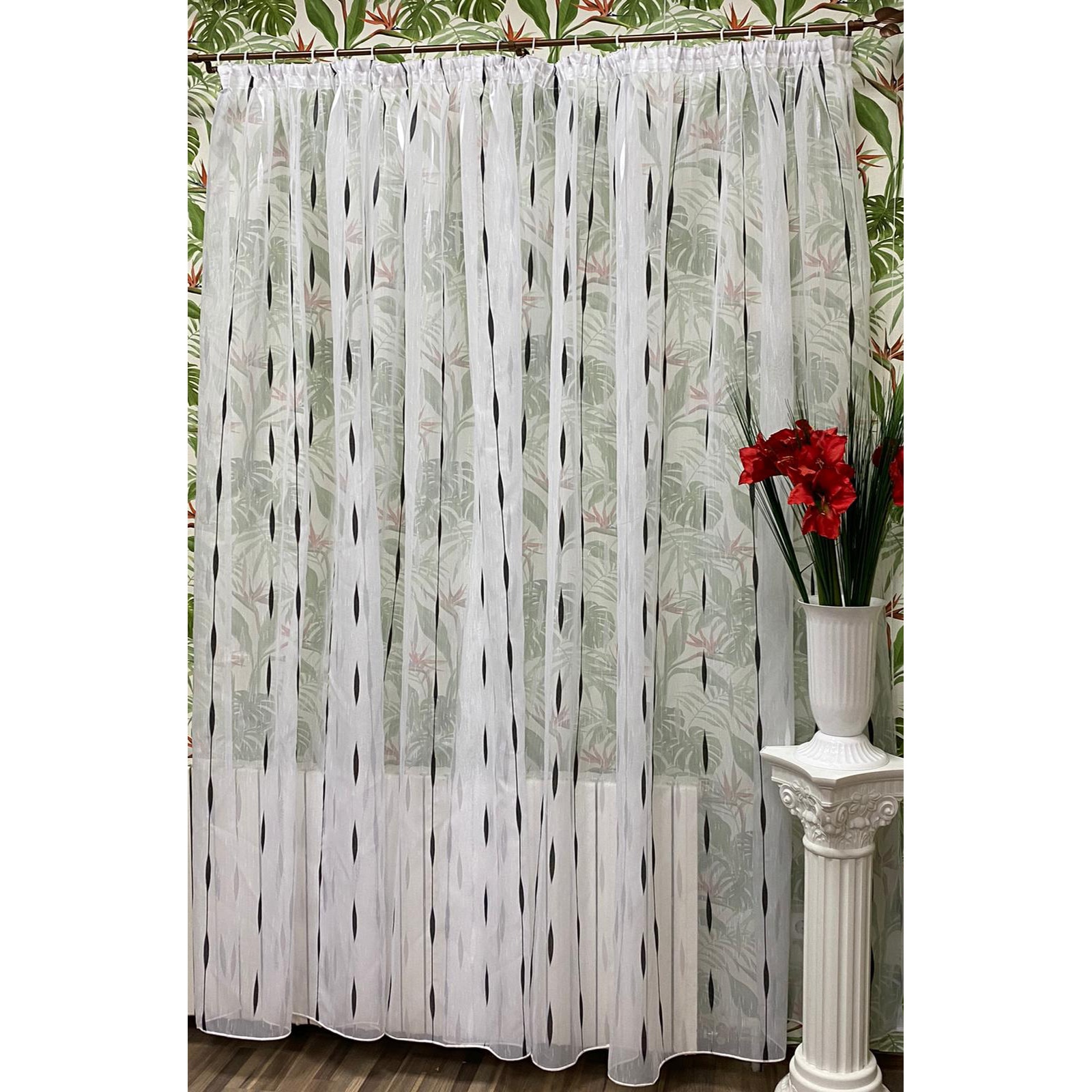 Perdea alba cu broderie neagra 200x245cm ploaie de meteoriti, cu rejansa by Liz Line - RD1822