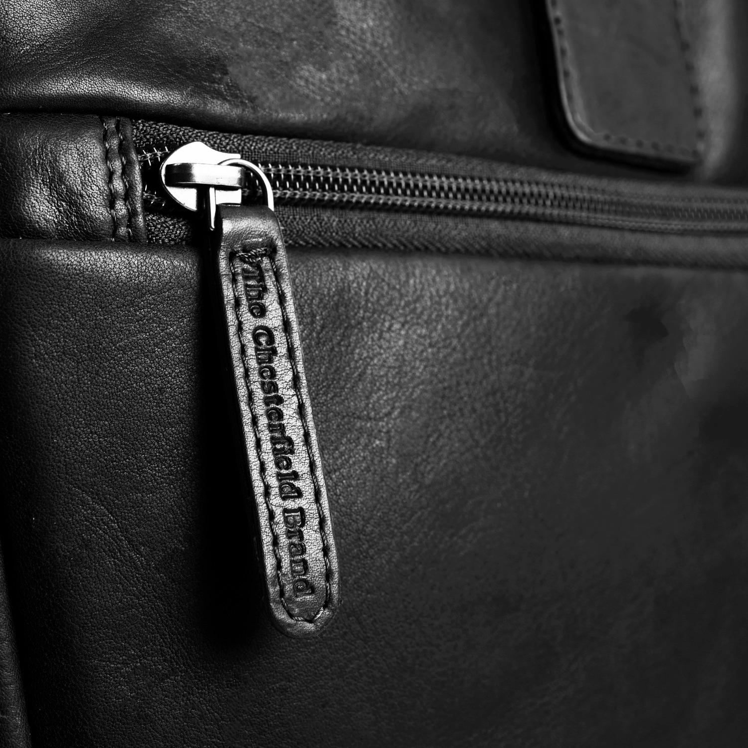 Geanta de laptop din piele naturala neagra, The Chesterfield Brand, Seth 15 inch