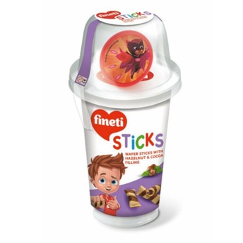 Napolitane cu Crema de Ciocolata Fineti Sticks Kids, 45 g, 8 Buc/Cutie, cu Jucarie Surpiza Napolitane cu Crema de Ciocolata Fineti Sticks Kids, 45 g, 8 Buc/Cutie, cu Jucarie Surpiza
