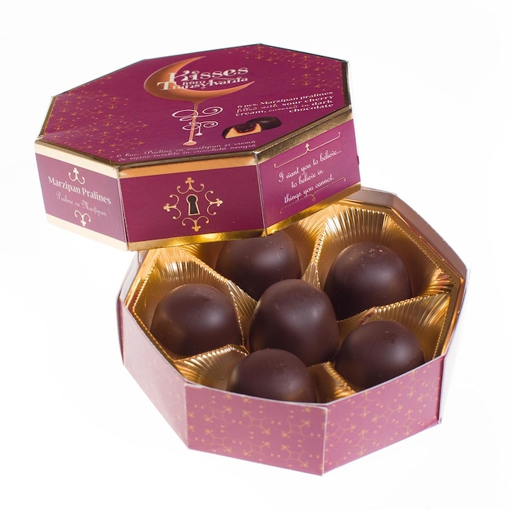 Praline cu marzipan si crema de visine invelite in ciocolata neagra - 6 bucati - 80g, Kisses from Transylvania