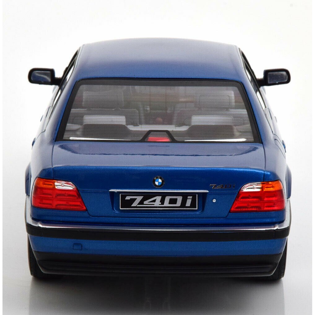 Macheta auto BMW 7-SERIES 740i (E38) (1994) 1:18 KK Models - eMAG.ro