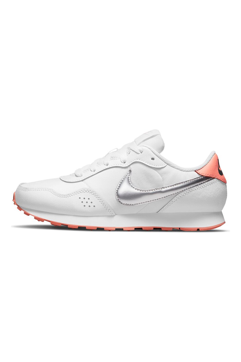Nike, Pantofi sport cu insertii de piele intoarsa Valiant, Alb/Argintiu