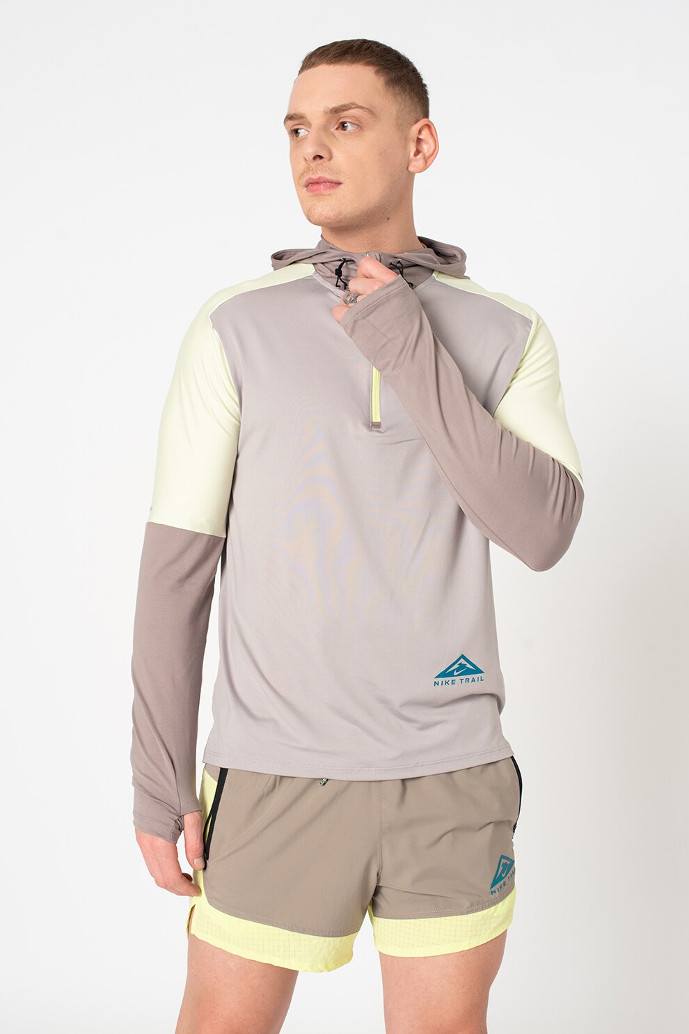 Nike, Hanorac cu fermoar pentru alergare Trail, Gri/Verde pal