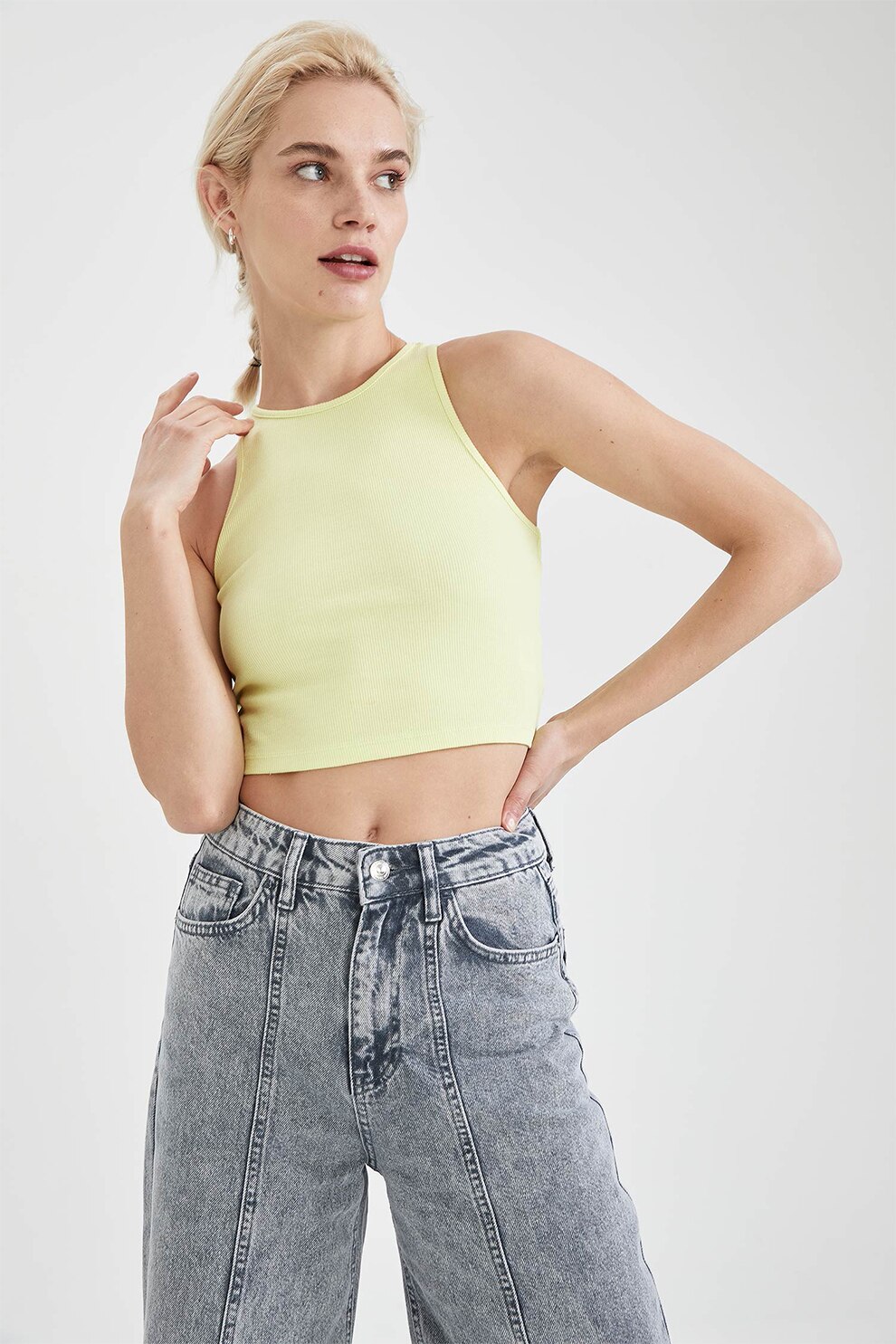 DeFacto, Top crop cu bretea halter, Galben pai