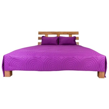 Cuvertura Pat Avantaj, Capsuna / Crem, 260x240 cm Cuvertura Pat Avantaj, Capsuna / Crem, 260x240 cm