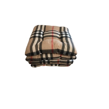 Set 4 perne pentru scaun de bucatarie sau terasa, 35x35 cm, Metru Patrat, maro Set 4 perne pentru scaun de bucatarie sau terasa, 35x35 cm, Metru Patrat, maro