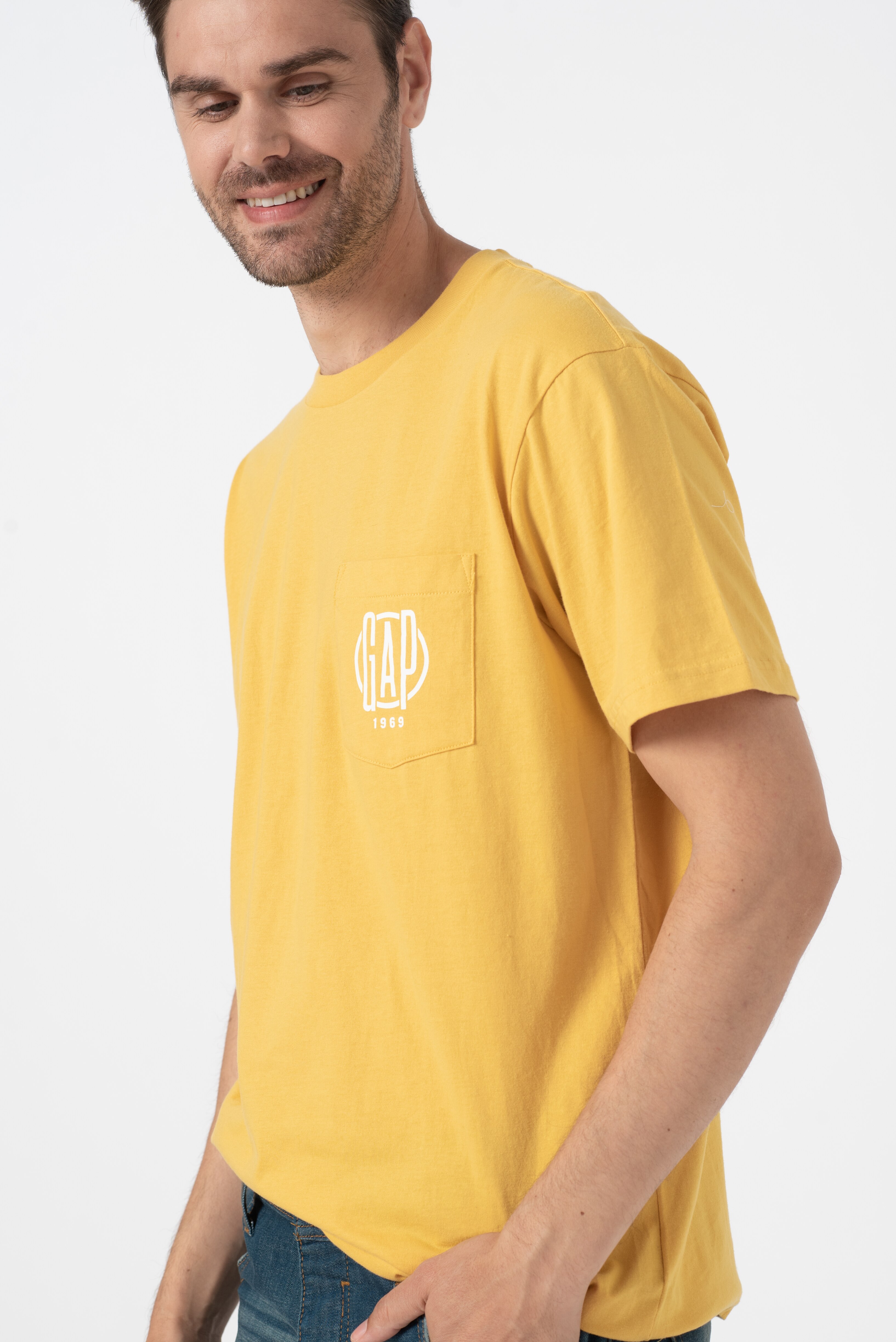 GAP, Tricou cu buzunar pe piept si logo, Galben sofran