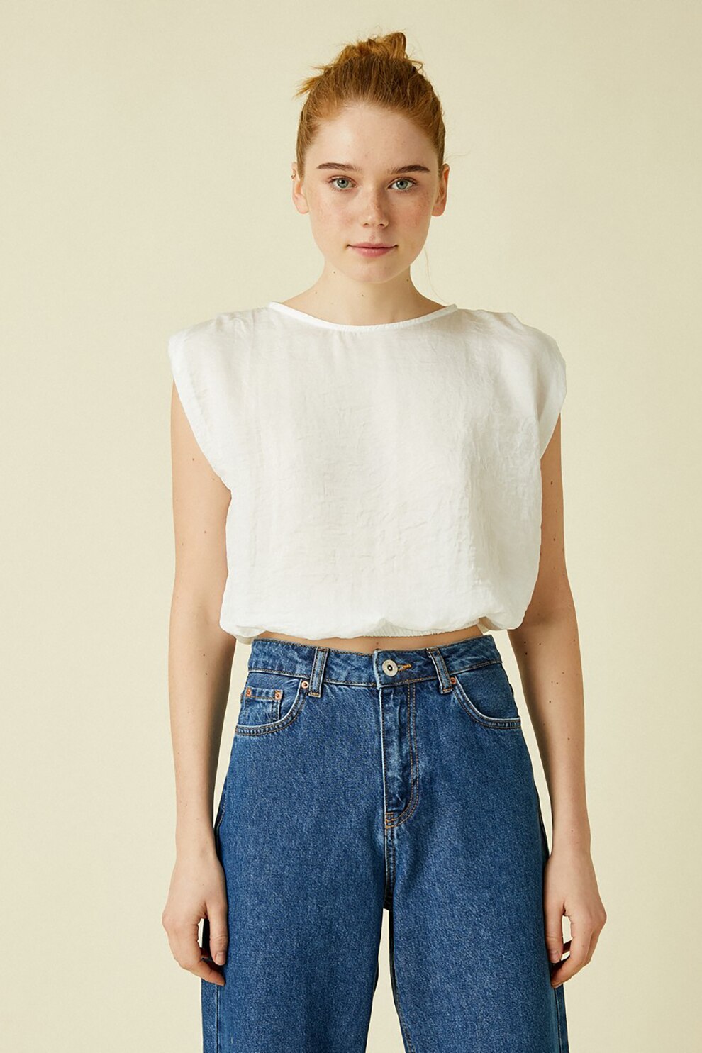 KOTON, Bluza crop din satin fara maneci, Crem