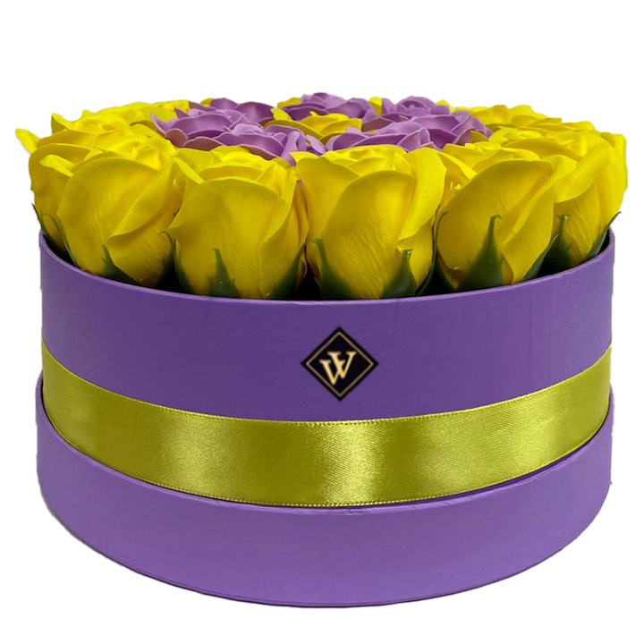 Aranjament floral Special Eternity cu 23 trandafiri sapun in cutie rotunda, galben-lila