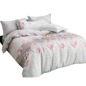 Lenjerie de pat Rosa Double Premium 06 B, 4 piese, pat dublu, cearceaf pat 220x260cm 100% microfibra , tip inchidere capse, culoare gri deschis, model buchete flori roz Lenjerie de pat Rosa Double Premium 06 B, 4 piese, pat dublu, cearceaf pat 220x260cm 100% microfibra , tip inchidere capse, culoare gri deschis, model buchete flori roz