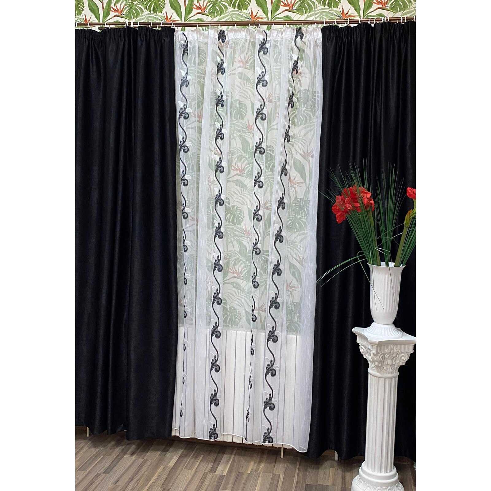 Set doua draperii 140X245cm si perdea 300X245cm by Liz Line-SDP73