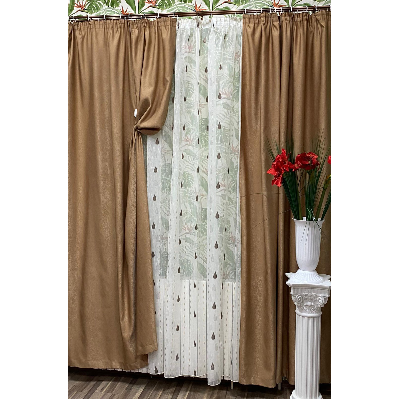 Set doua draperii 140X245cm si perdea 300X245cm by Liz Line-SDP81