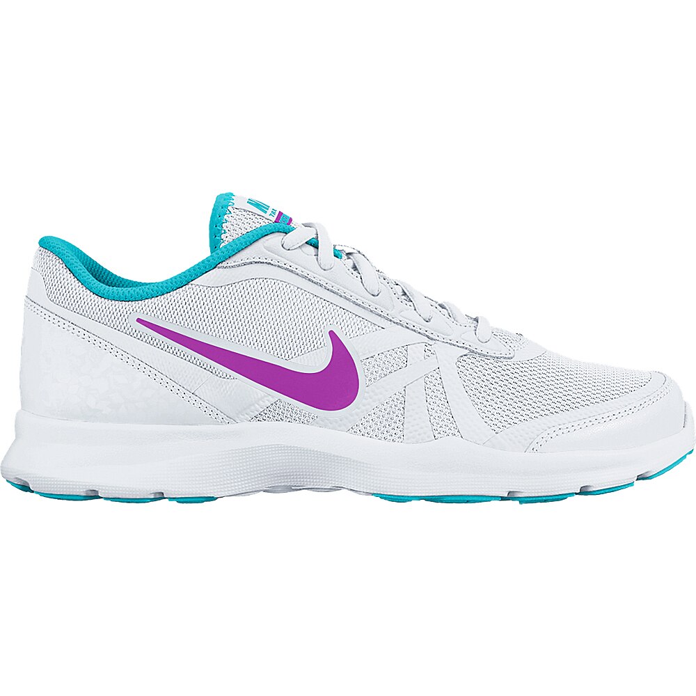 Nike core motion tr 2 white best sale