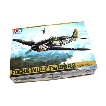 Kit de construit avion Focke Wulf Fw190 A-3 1:48 Kit de construit avion Focke Wulf Fw190 A-3 1:48