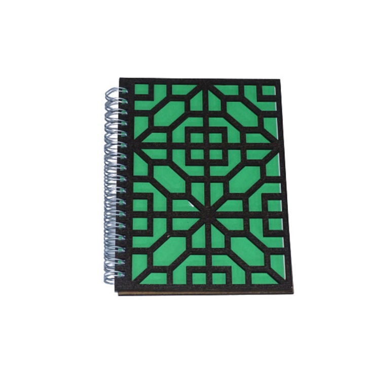 Agenda cu coperti din lemn traforat, Artizanii lemnului, model Geometric alfa verde, A6, wenge, 60 file