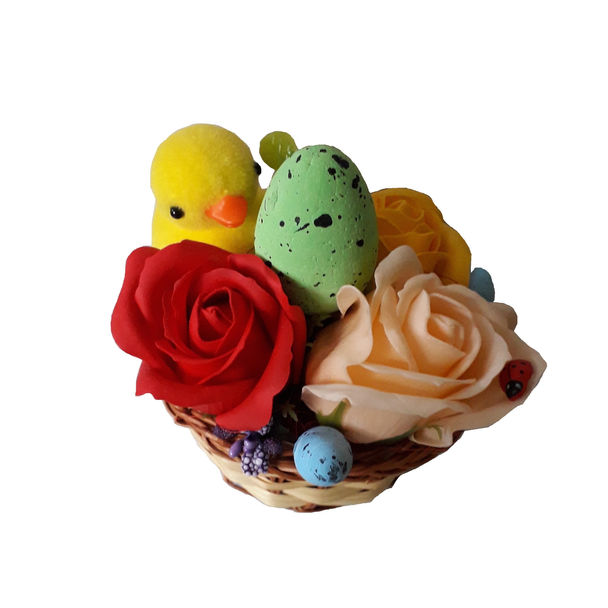 Aranjament floral in cos de rachita cu pui