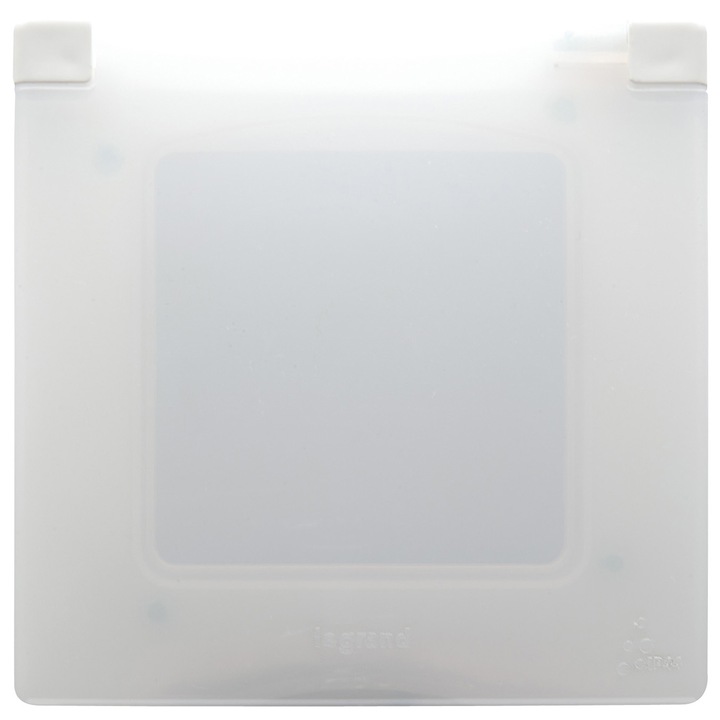 Контакт Legrand Niloe schuko 2P+T, IP44, С капак, Защитна мембрана, Бял