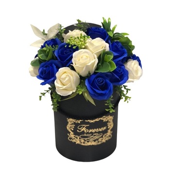 Aranjament floral, Trandafiri de sapun, Albastru, Ivory si Verdeata Aranjament floral, Trandafiri de sapun, Albastru, Ivory si Verdeata