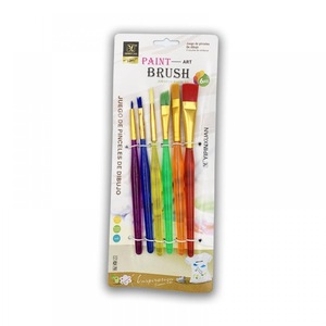 Acuarele, pensule si blocuri de desen