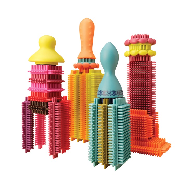 Комплект от 68 кубчета B.Toys Stackadoos