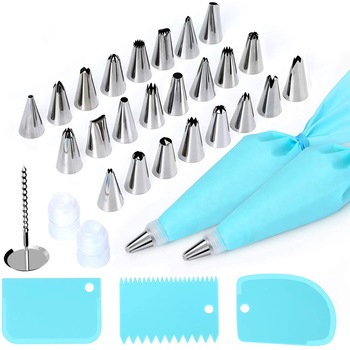 Set 33 forme de ornat prajituri din aluminiu si plastic, Multicolor, pentru orice ocazie Set 33 forme de ornat prajituri din aluminiu si plastic, Multicolor, pentru orice ocazie