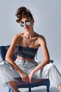 Ecko, Top bandeau cu aspect metalizat Coco, Gri inchis Ecko, Top bandeau cu aspect metalizat Coco, Gri inchis