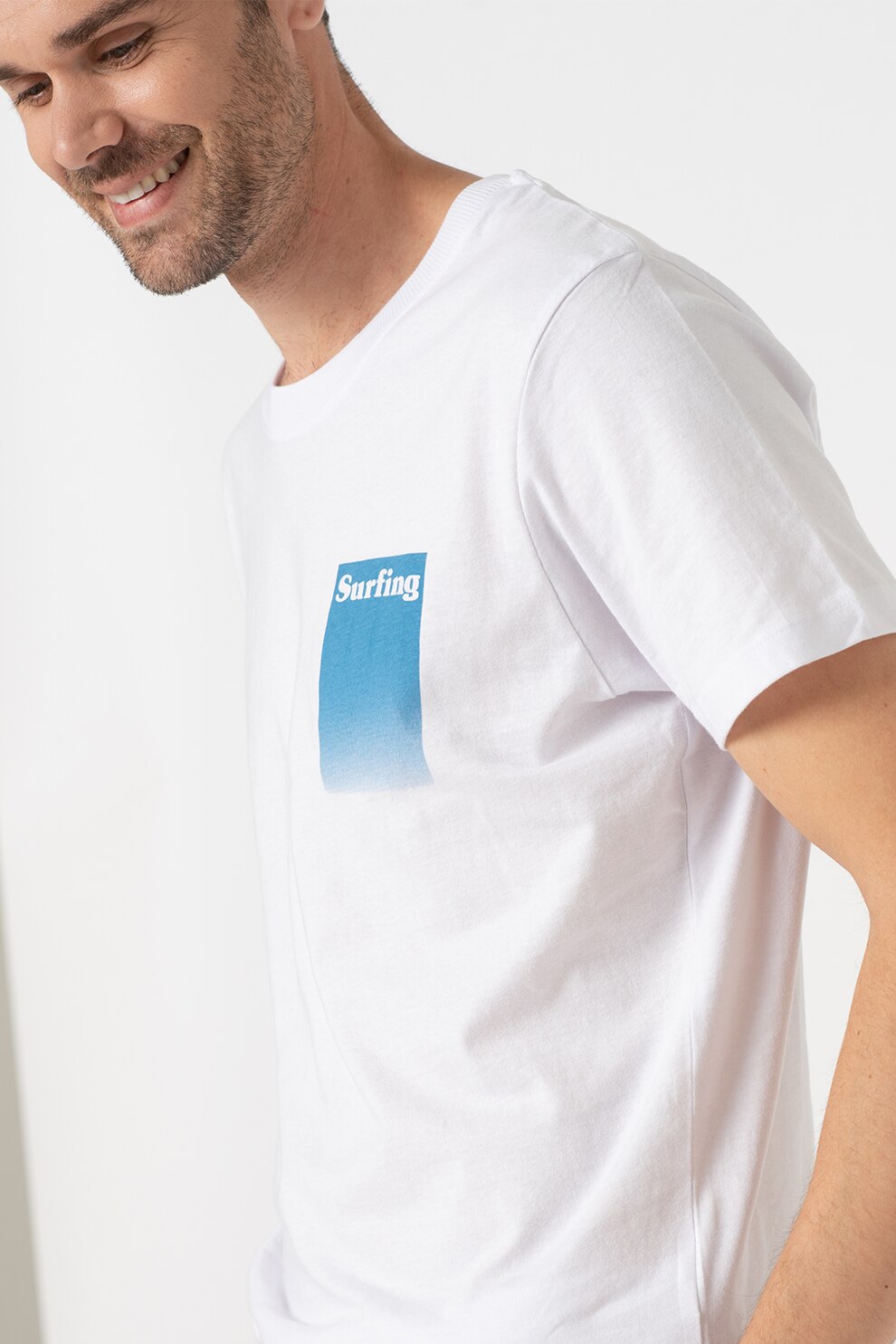 Jack&Jones, Tricou cu decolteu la baza gatului si imprimeu, Alb optic/Albastru, L