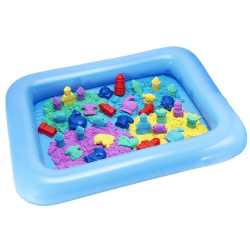 Set pentru modelat Imaginarium Plasti Sand cu arena gonflabila, 10 forme de modelaj si 1.800 g nisip modelabil de 4 culori, reutilizabil