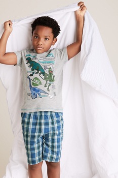 Marks & Spencer, Set de pijama baieti cu maneci scurte si imprimeu, 2 perechi, Albastru/Gri, Albastru/Gri Marks & Spencer, Set de pijama baieti cu maneci scurte si imprimeu, 2 perechi, Albastru/Gri, Albastru/Gri