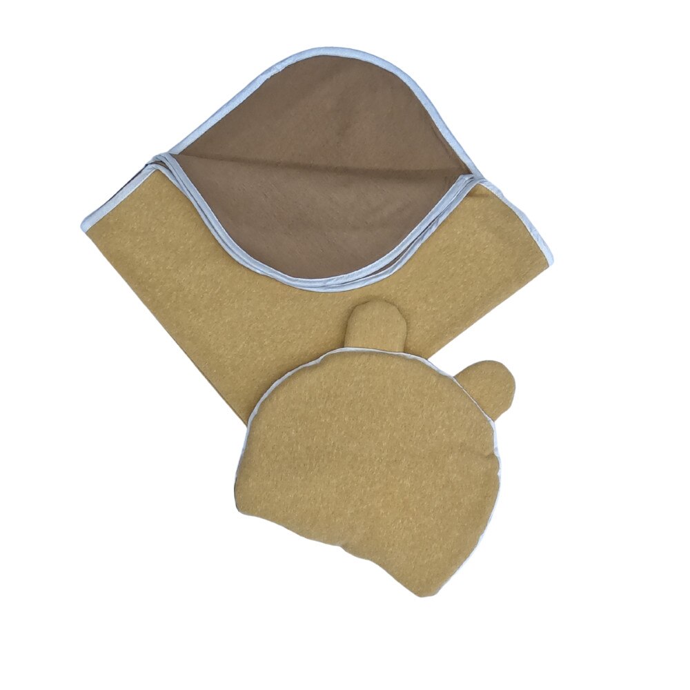 Set pernuta cu urechiuse si paturica doua fete, maro/ galben