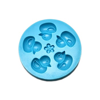 Forma de turnat din silicon DIY - 6 ratuste si o floare, 8 x 1 cm Forma de turnat din silicon DIY - 6 ratuste si o floare, 8 x 1 cm